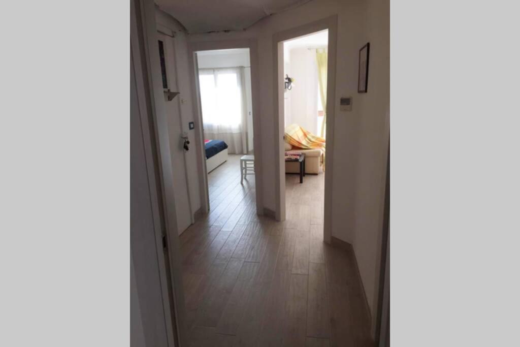 Grand F2 60Mq Centre Antibes, Proche Plages, Commerces, 2 Balcons, Parking, Train, Bus, Deco Vintage, Pet Friendly, Ideal Famille Ou 1-2 Couples מראה חיצוני תמונה