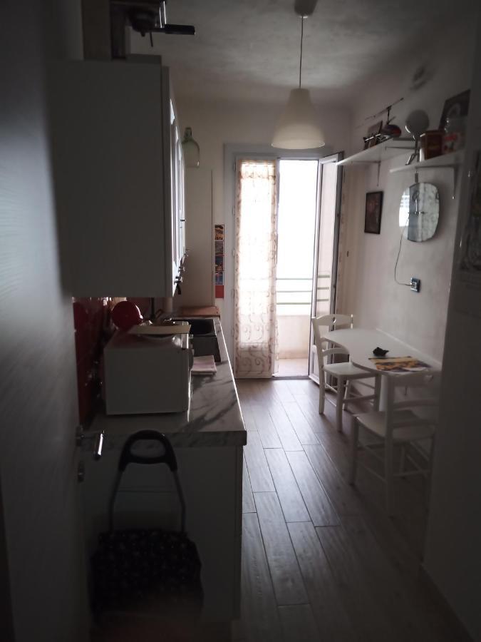 Grand F2 60Mq Centre Antibes, Proche Plages, Commerces, 2 Balcons, Parking, Train, Bus, Deco Vintage, Pet Friendly, Ideal Famille Ou 1-2 Couples מראה חיצוני תמונה