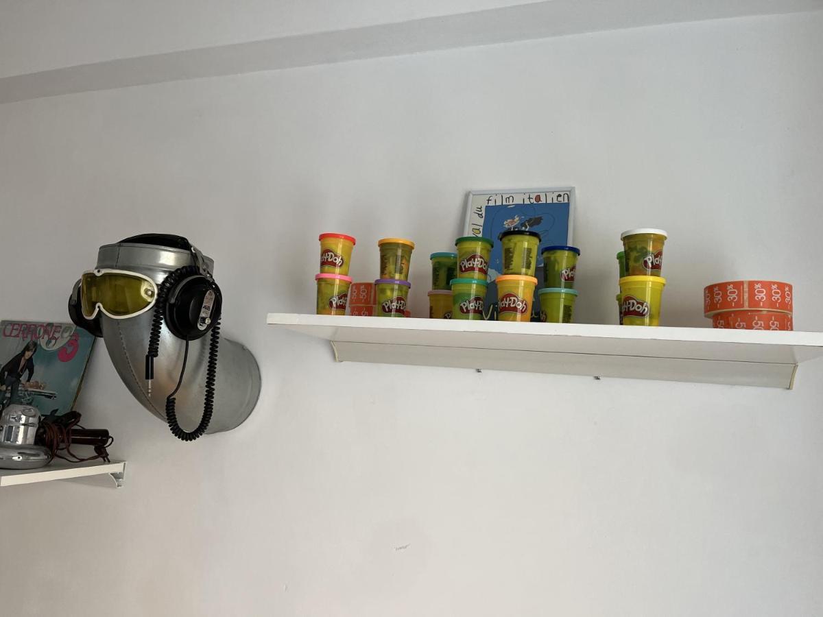 Grand F2 60Mq Centre Antibes, Proche Plages, Commerces, 2 Balcons, Parking, Train, Bus, Deco Vintage, Pet Friendly, Ideal Famille Ou 1-2 Couples מראה חיצוני תמונה