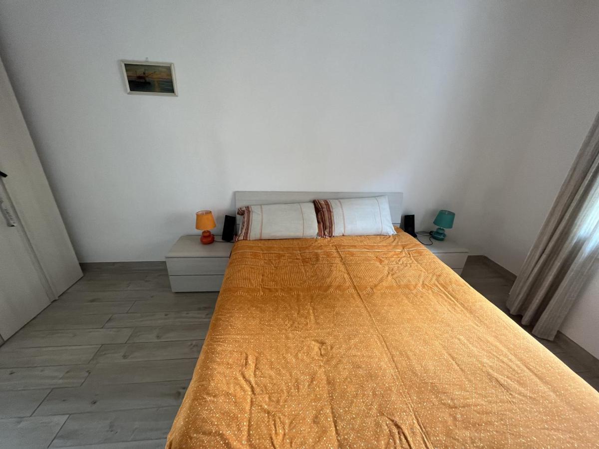 Grand F2 60Mq Centre Antibes, Proche Plages, Commerces, 2 Balcons, Parking, Train, Bus, Deco Vintage, Pet Friendly, Ideal Famille Ou 1-2 Couples מראה חיצוני תמונה